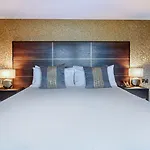 Manor Estate Hotel 4*