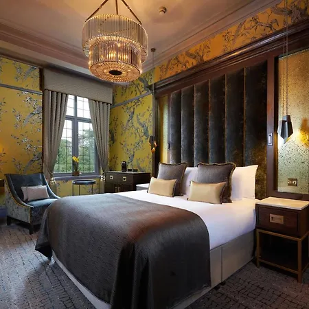 호텔 Manor Estate 4*