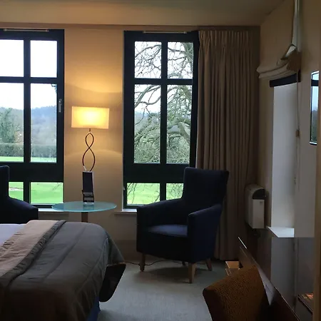 Manor Estate Hotel