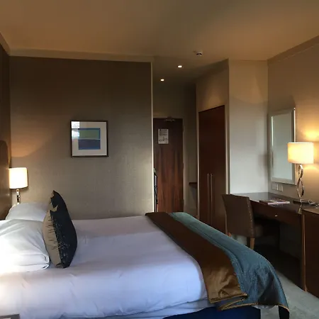 Manor Estate Hotel