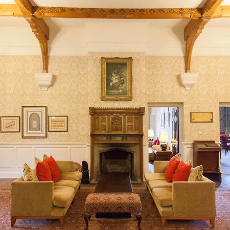 Manor Estate Hotel