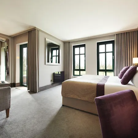 Manor Estate 호텔 4*