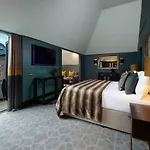 Szálloda Manor Estate 4*