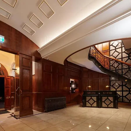 Отель Manor Estate Алдварк