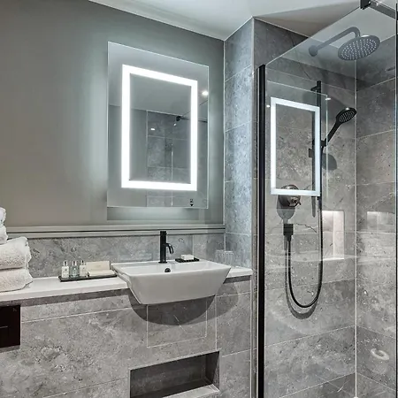 Aldwark Manor Estate أُلدوارك