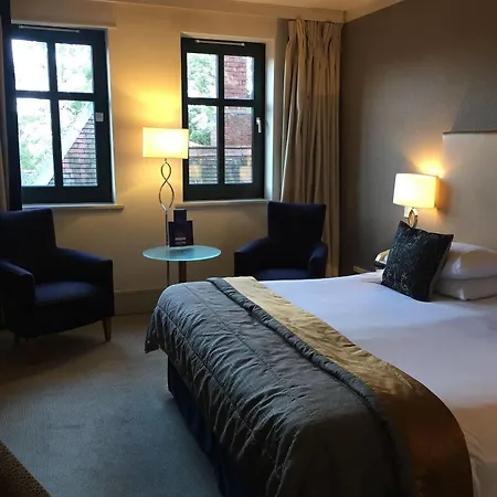 فندق Aldwark Manor Estate