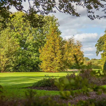 Aldwark Manor Estate فندق أُلدوارك